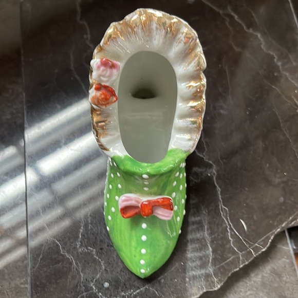 Vintage Ceramic Miniature Shoe Figurine - Picture 9 of 10